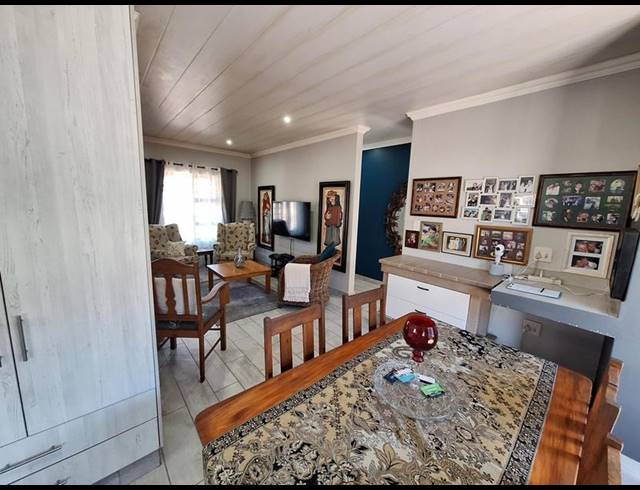 2 BEDROOM TOWNHOUSE FOR SALE IN DANA BAY